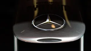 Mercedes-Benz Återinför Fysiska Knappar: En Ny Era av Användarvänlighet